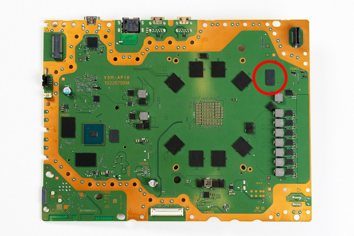 Девятый чип памяти DDR5