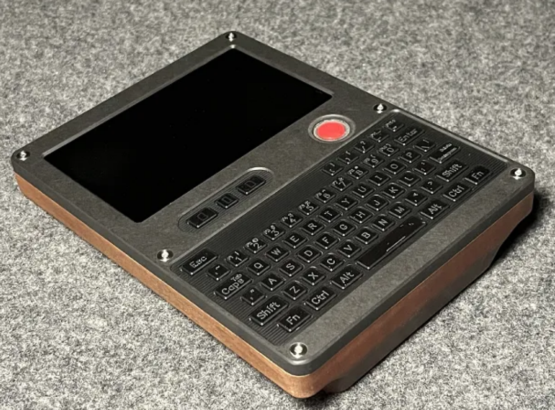 Пять свежих проектов на Raspberry Pi: мини-ПК, кибердек, медиаплеер и кое-что еще - 6 Пять свежих проектов на Raspberry Pi: мини-ПК, кибердек, медиаплеер и кое-что еще - 6