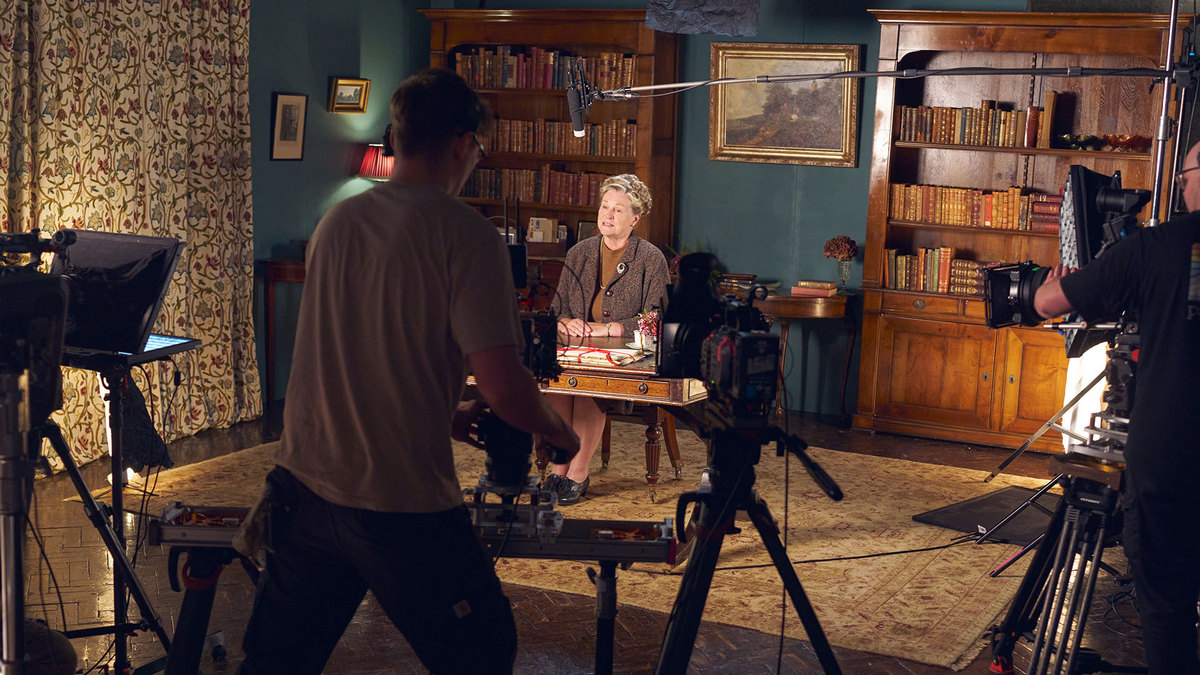 BBC использовала дипфейк Агаты Кристи для преподавания курса писательского мастерства - 2 BBC использовала дипфейк Агаты Кристи для преподавания курса писательского мастерства - 2