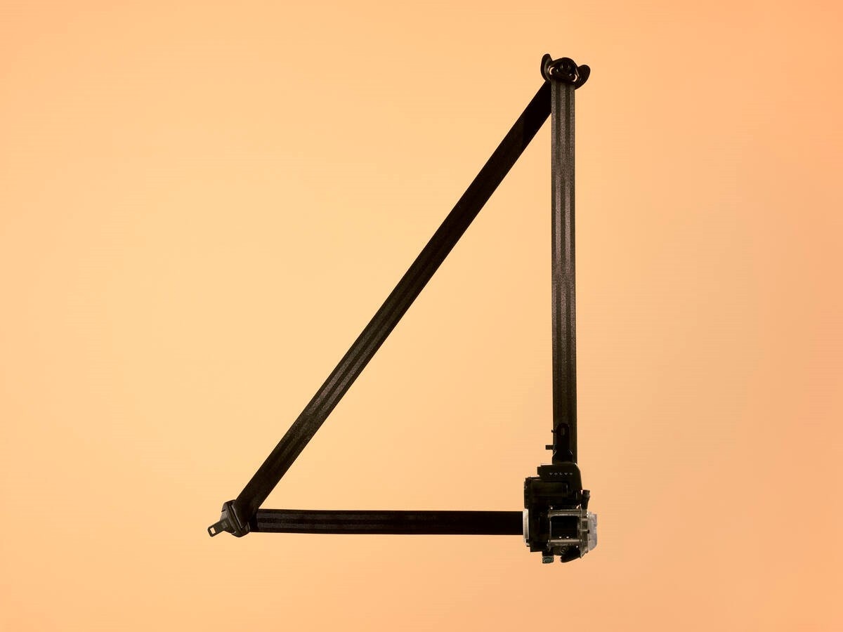 Volvo представила конструкцию ремня безопасности с интеллектуальными функциями - 1 Volvo представила конструкцию ремня безопасности с интеллектуальными функциями - 1