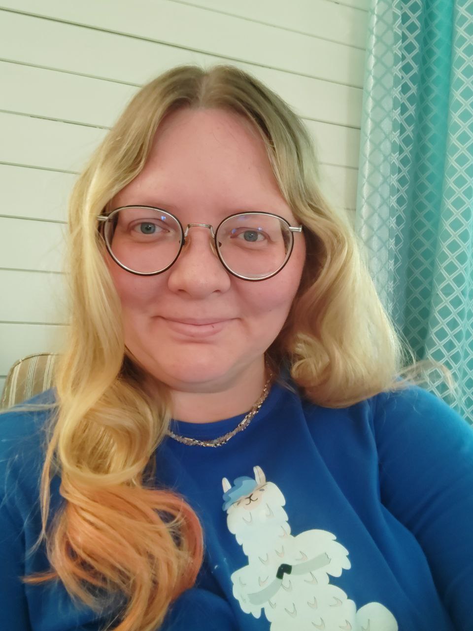 MidJourney vs китайская Hailuo AI: что выбрать? - 1