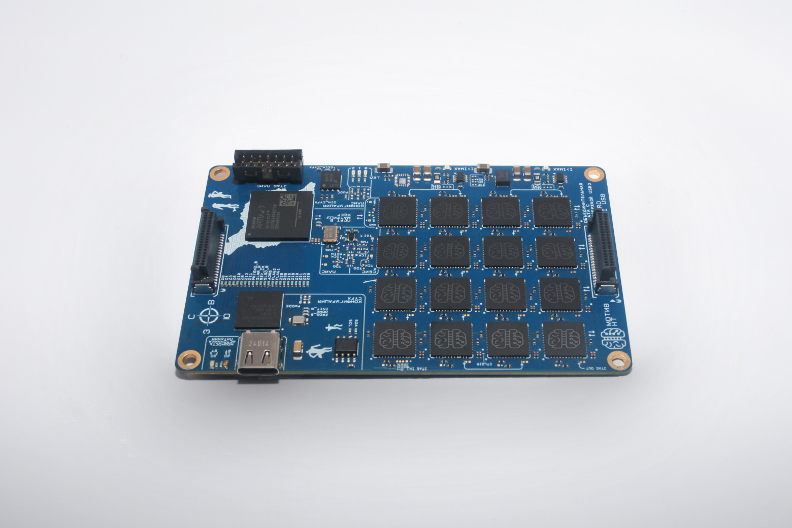 AltAI-1 (16 штук), плата с USB-портом