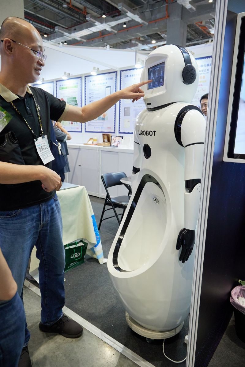 Представлен уринобот для анализа мочи на месте - 2