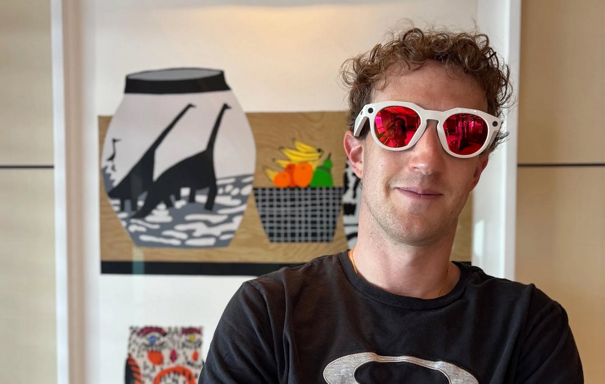 Meta* представила умные очки Oakley - 1