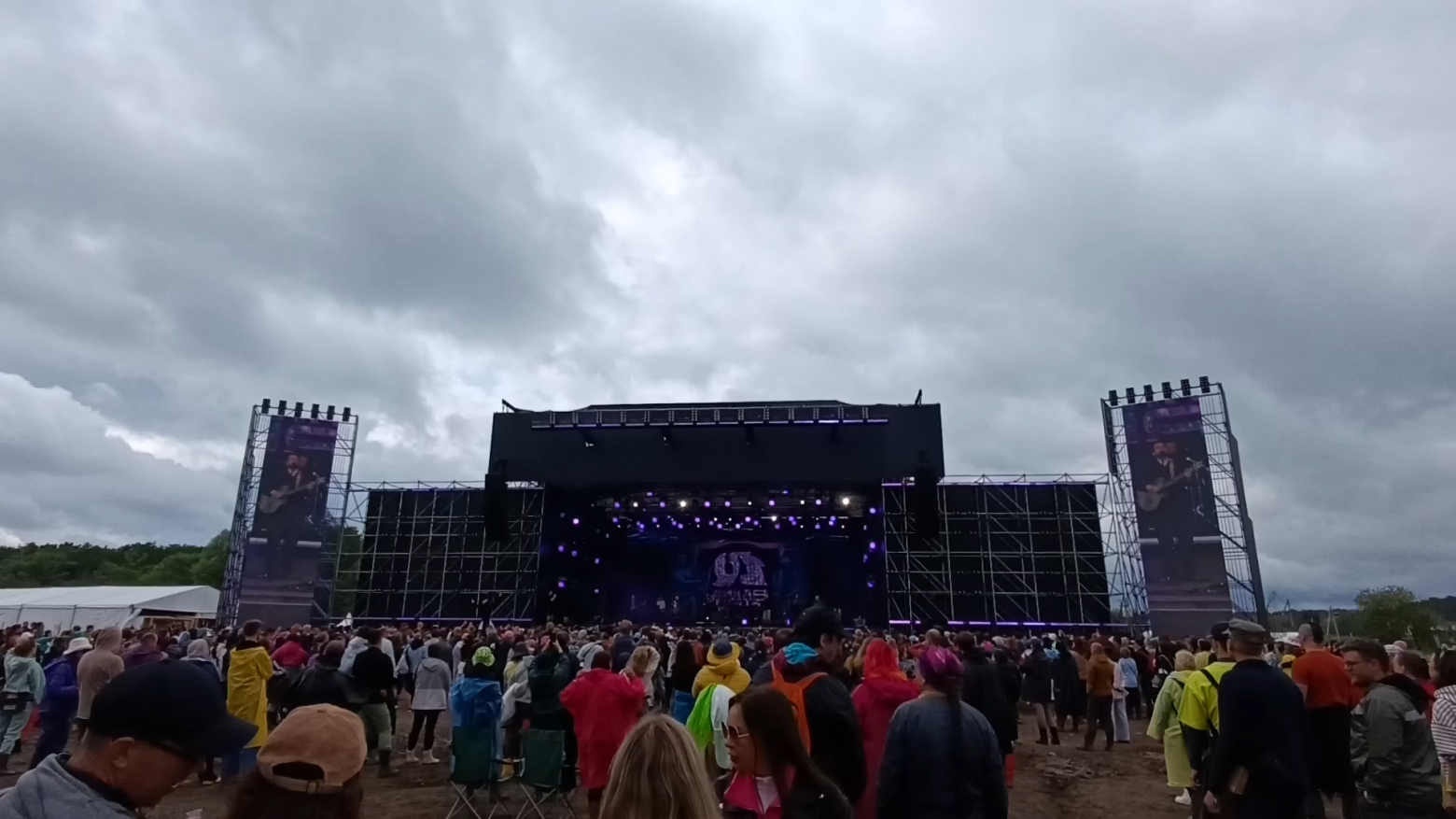 Сцена Sirena. Выступление Петра Налича