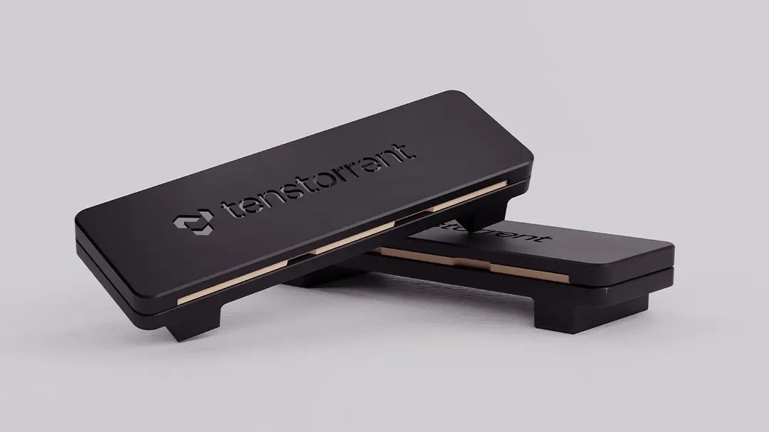 Мост Warp 100 ($56 и $84) на два и три слота для соединения карт Wormhole