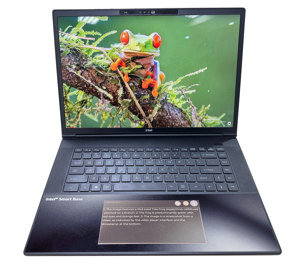 E Ink превращает сенсорную панель ноутбука в экран на электронных чернилах для ИИ-приложений - 2 E Ink превращает сенсорную панель ноутбука в экран на электронных чернилах для ИИ-приложений - 2