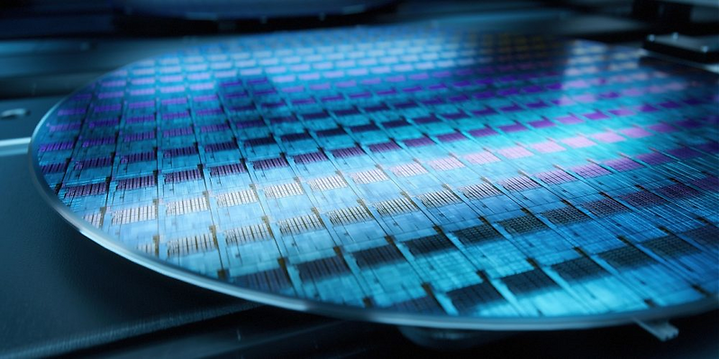 США сняли ограничения на экспорт софта для полупроводников в Китай - 1