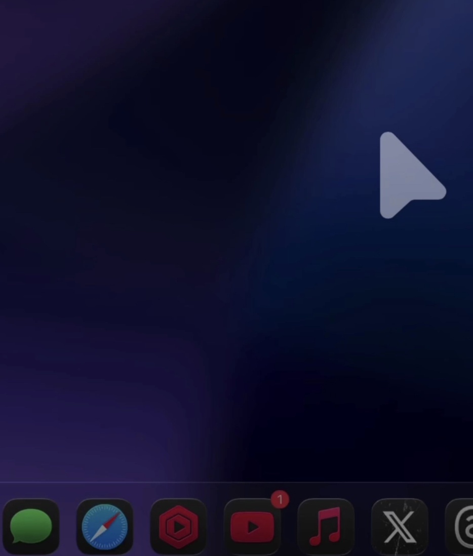 Курсор в iPadOS при подключённой Magic Keyboard теперь можно найти на экране быстрым свайпом по трекпаду, если вы его потеряли – прямо как в macOS