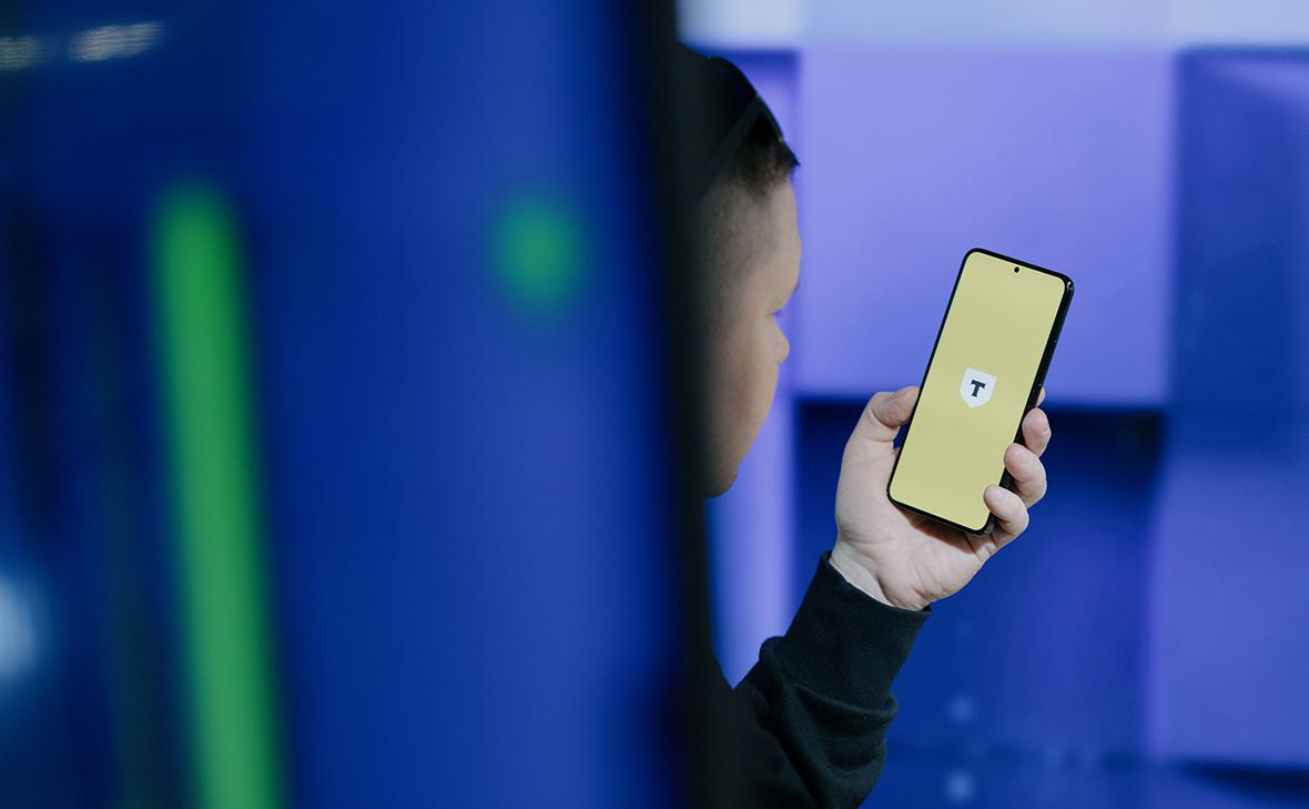 Т-Банк представил ИИ-модель T-Pro 2.0 с гибридными рассуждениями, которая вдвое экономнее DeepSeek R1-Distil - 1 Т-Банк представил ИИ-модель T-Pro 2.0 с гибридными рассуждениями, которая вдвое экономнее DeepSeek R1-Distil - 1