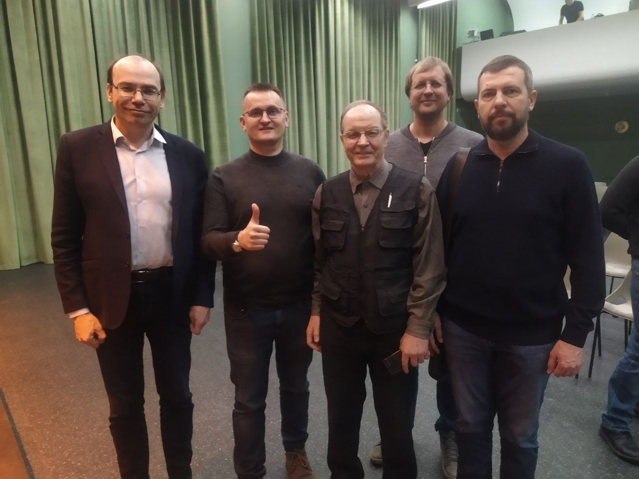 Слева направо — Николай Золотых, Вадим Писаревский, Валерий Федорович Курякин, Юрий и Сергей Молиновы.