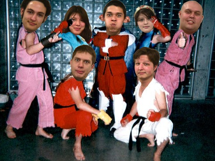 Вот наши герои и забавный фотошоп: команда периодически разрасталась до семи-восьми человек