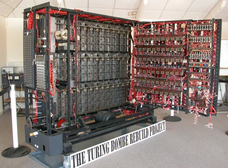 Машина для расшифровки Enigma времен ВМВ — Turing Bombe. Источник изображения: appel.nasa.gov