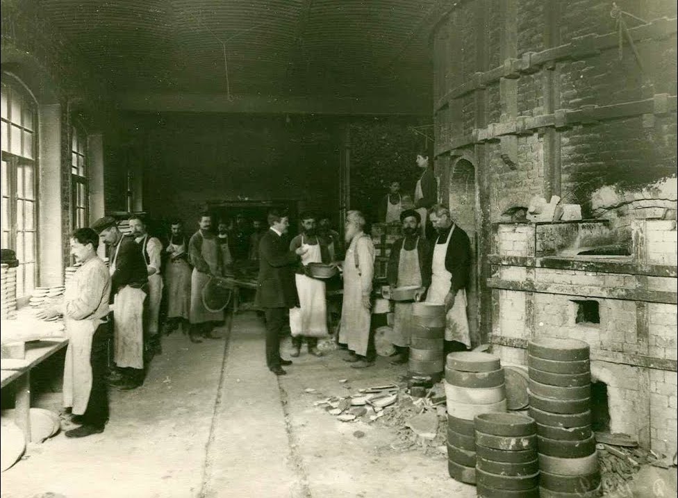 All-hands на Фарфоровом Императорском заводе, 1913 г. Источник