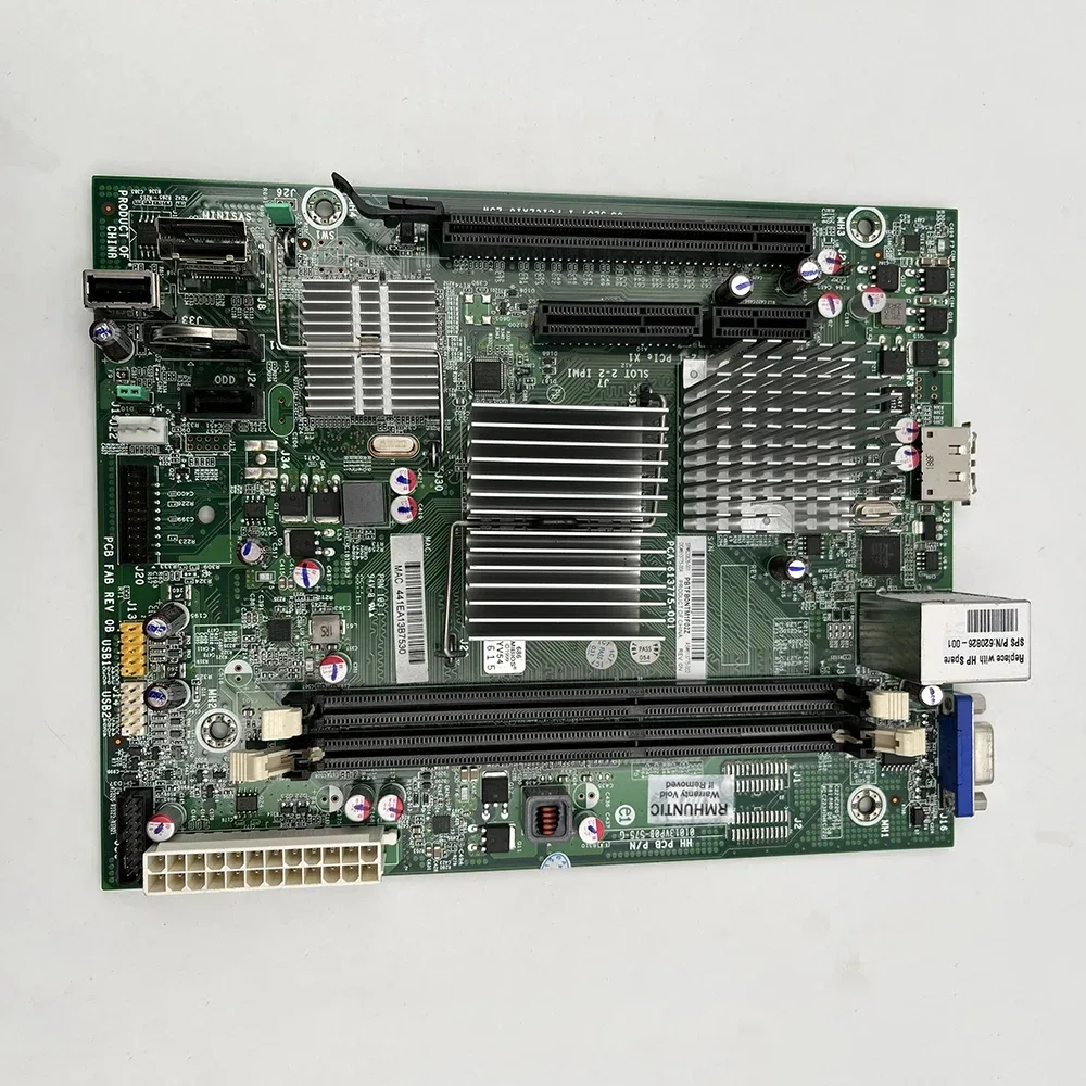 Даже слоты PCIe имелись: 1 x PCIe 16x, 1 x PCIe 1x