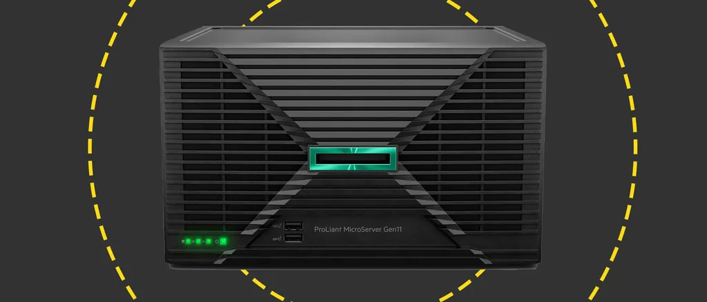 Последний на момент написания статьи HPE ProLiant MicroServer Gen11, ругать его буду чуть позже