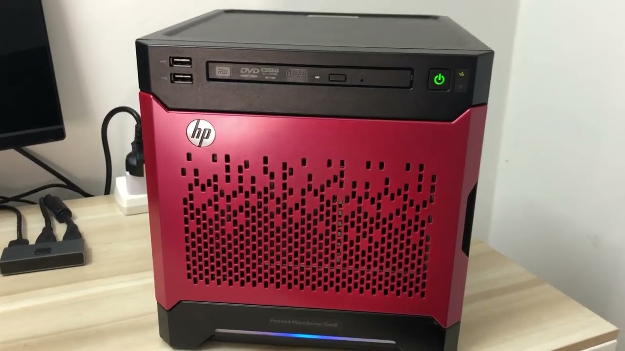 А ещё цветную панель можно было докупить: красную, синюю или чёрную