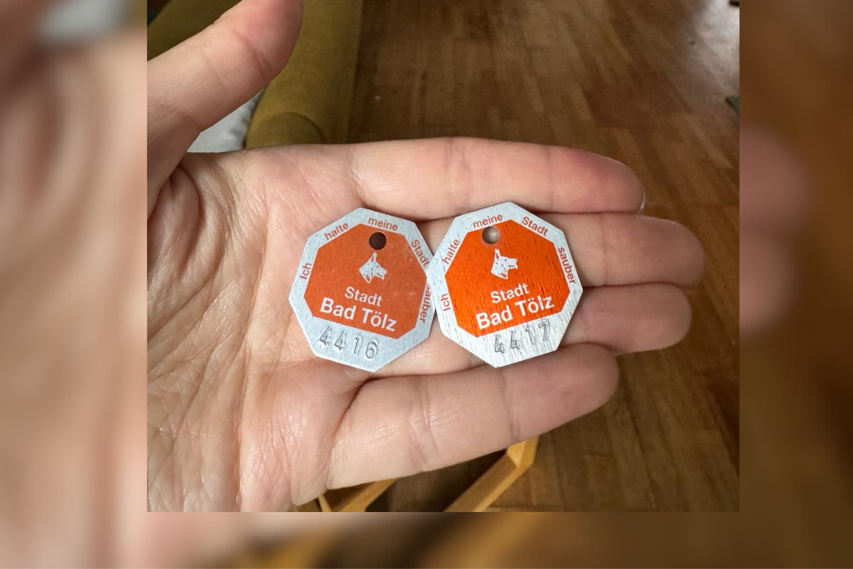 Надпись на значке: "Я поддерживаю чистоту в моём городе"