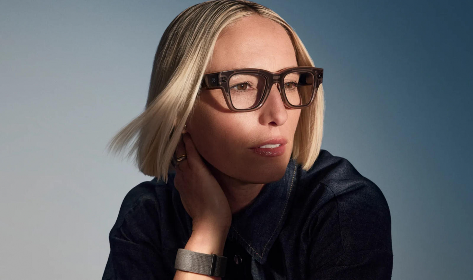 Meta* показала свои первые AR-очки с дисплеем - 1