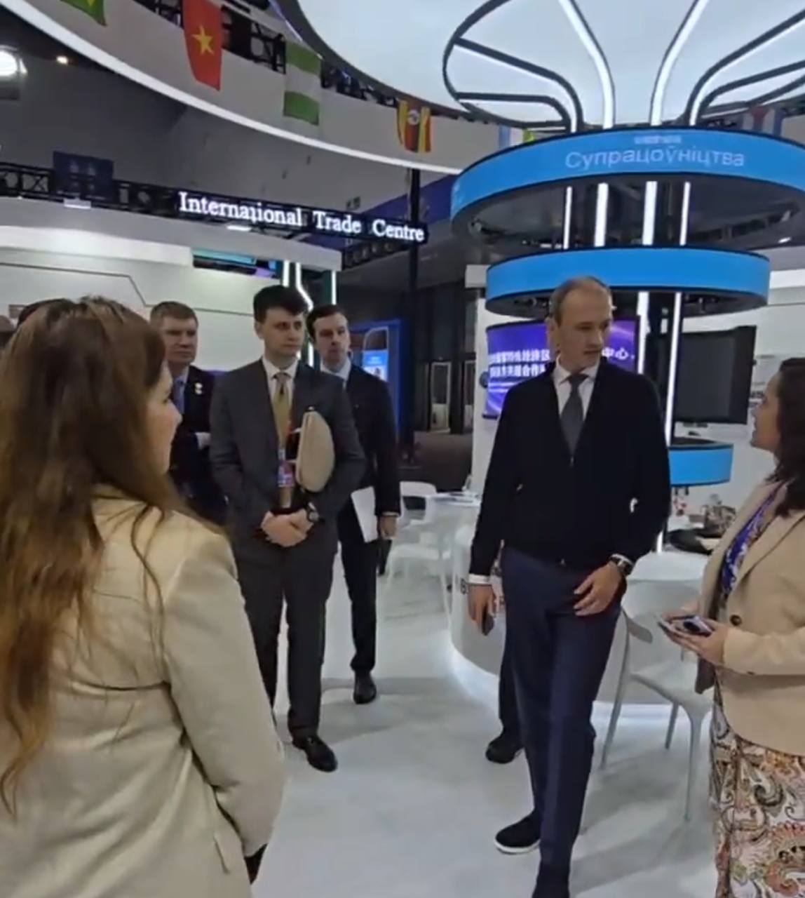 GDTE 2025: роботы дерутся, AI меняет бизнес, а мы нашли клиента на миллиарды — репортаж из Ханчжоу - 6