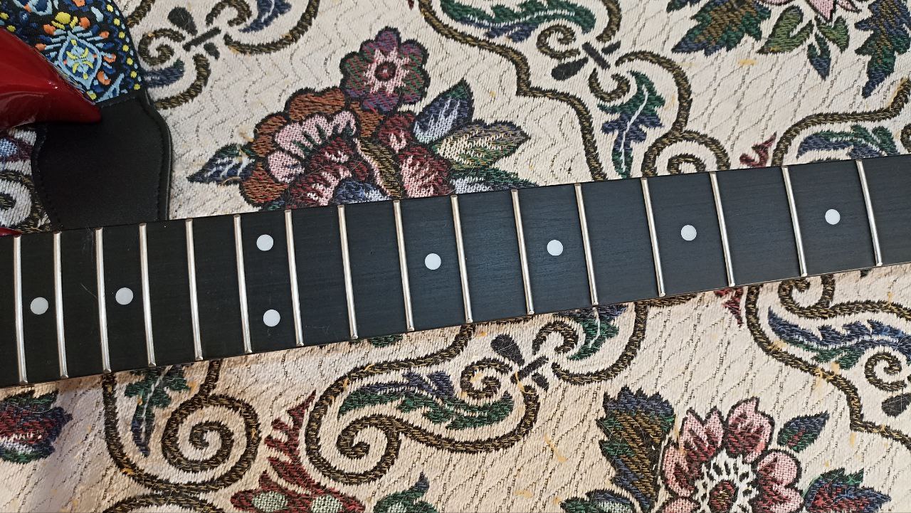 Enya Inspire — умная углепластиковая электрогитара для гиков - 9 Enya Inspire — умная углепластиковая электрогитара для гиков - 9