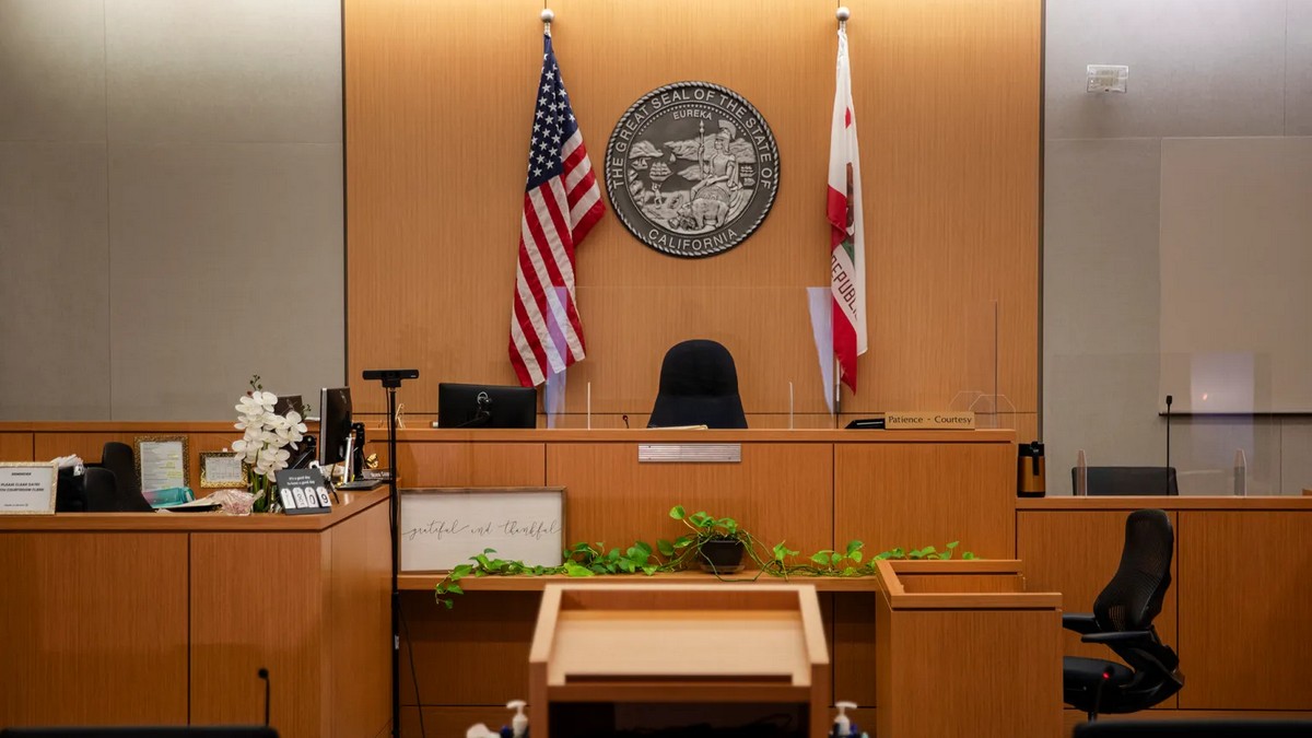 В США суд вынес показательное решение против юриста, подавшего документы с поддельными цитатами, созданными ChatGPT - 1