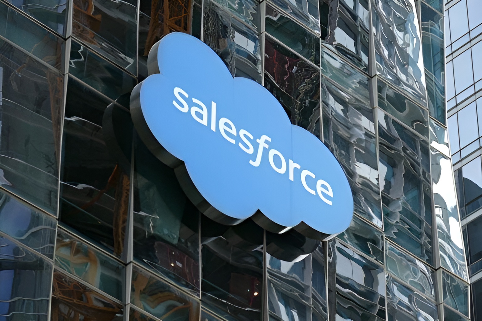 Salesforce запускает инструменты для надежного внедрения ИИ в компаниях и снижения риска провалов проектов - 1