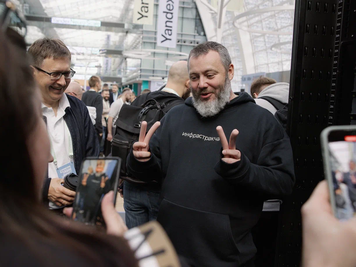 Как мы подключали грибы к нейронкам, собирали кастомные серваки и другие челленджи для гостей Yandex Neuro Scale - 9