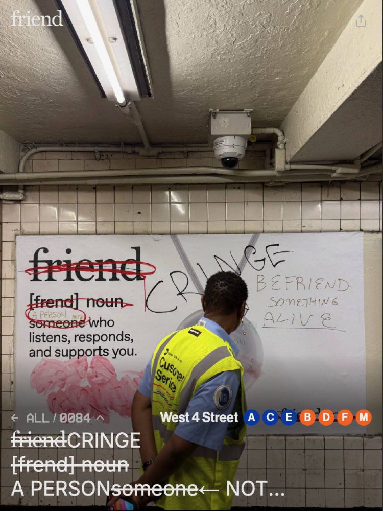 Как думаете, такая рекламная кампания – это намеренный кринж для большей виральности?