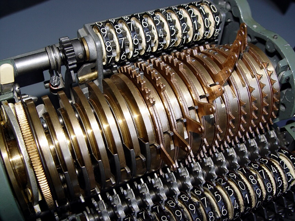 Вот что внутри у арифмометров: