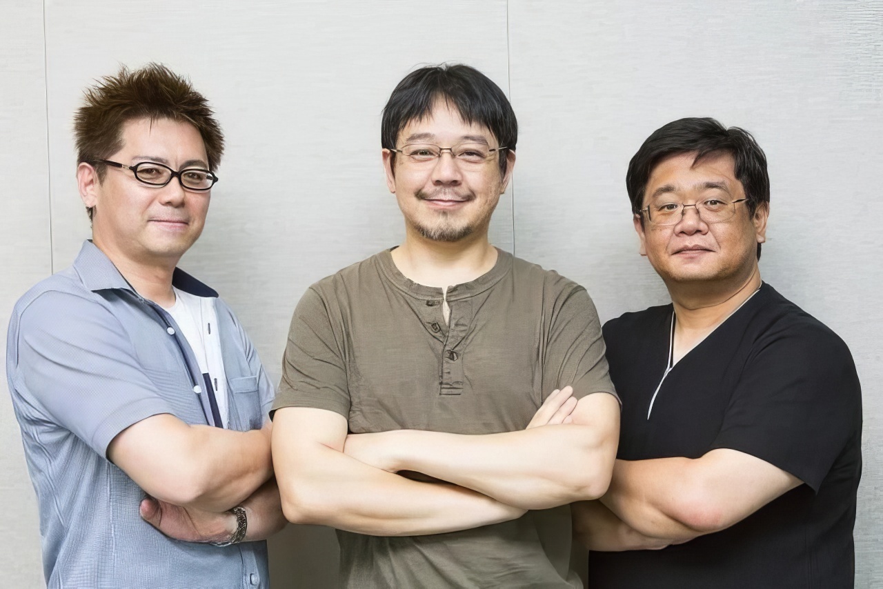  Перед вами фотография разработчиков, которую я совсем немного подверг апскейлу. Слева направо: продюсер — Хироаки Като, режиссёр — Такаси Катано, композитор — Хитоси Сакимото.  