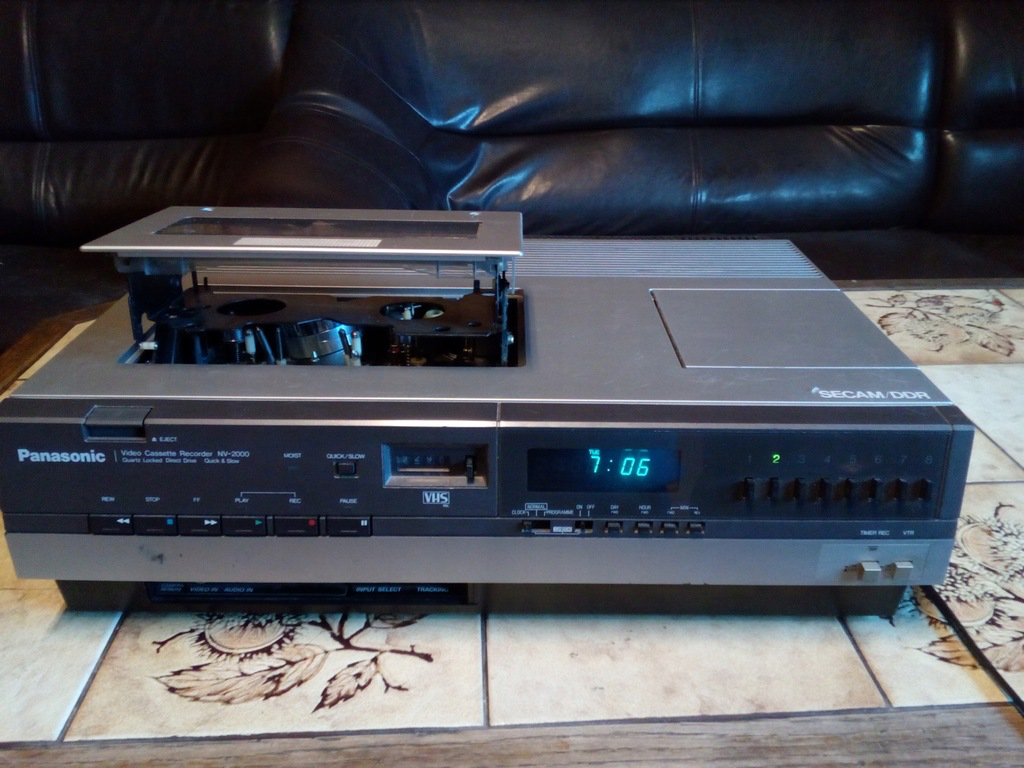 Panasonic NV-2000. Источник.