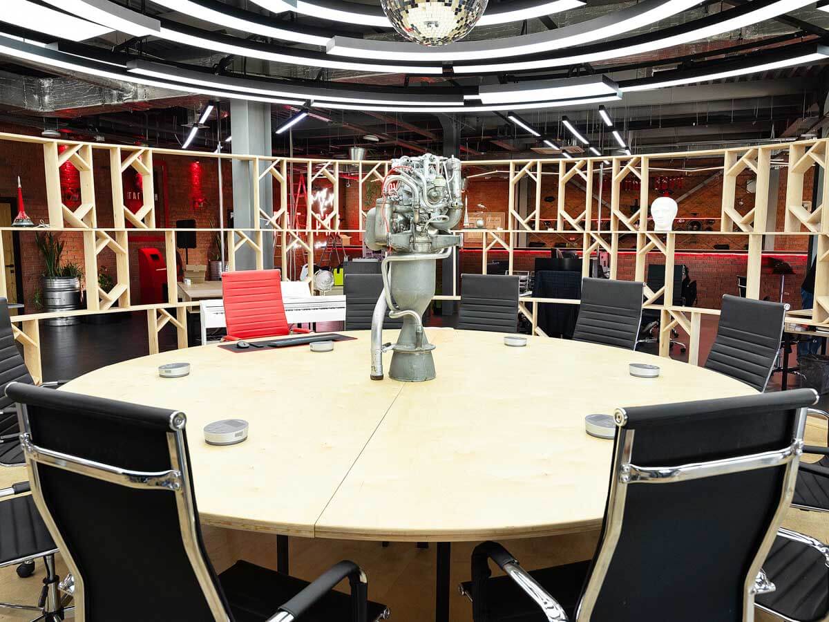 Больше двух говорят вслух. Пара слов о каскадировании спикерфонов - 1 Больше двух говорят вслух. Пара слов о каскадировании спикерфонов - 1