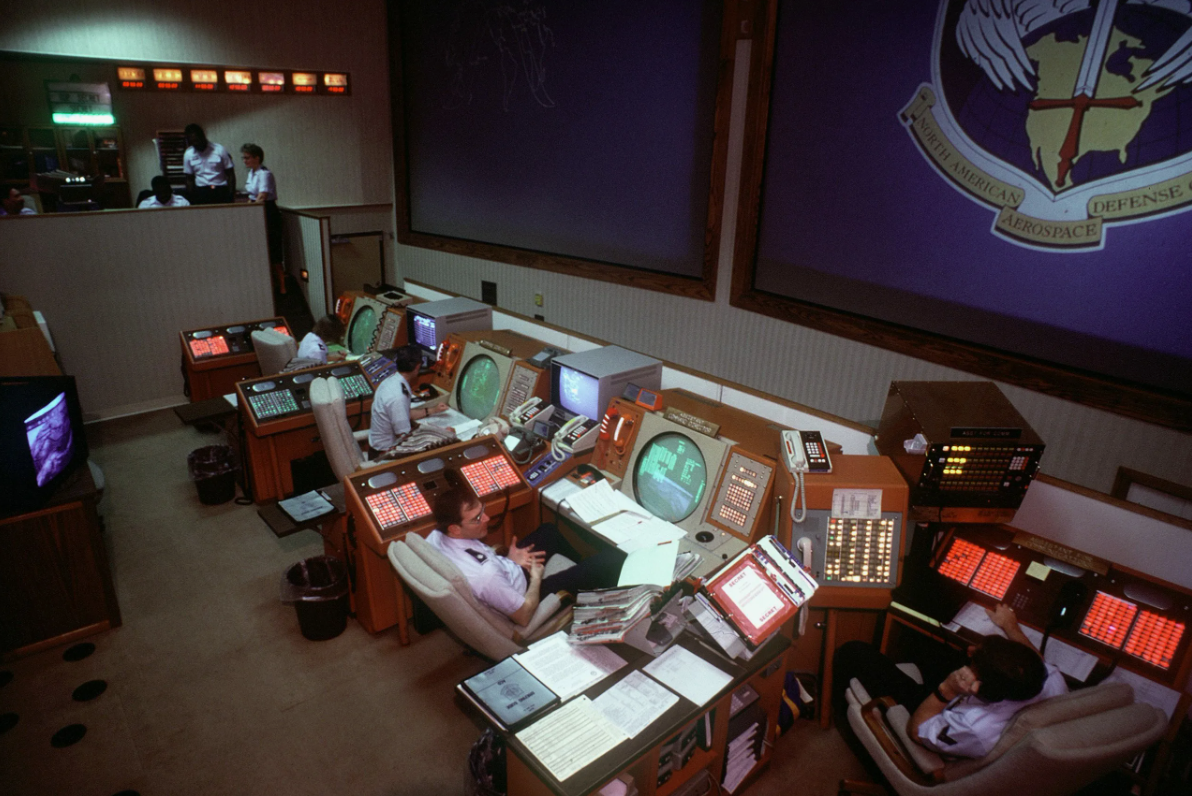 Командный центр NORAD в 1988 году