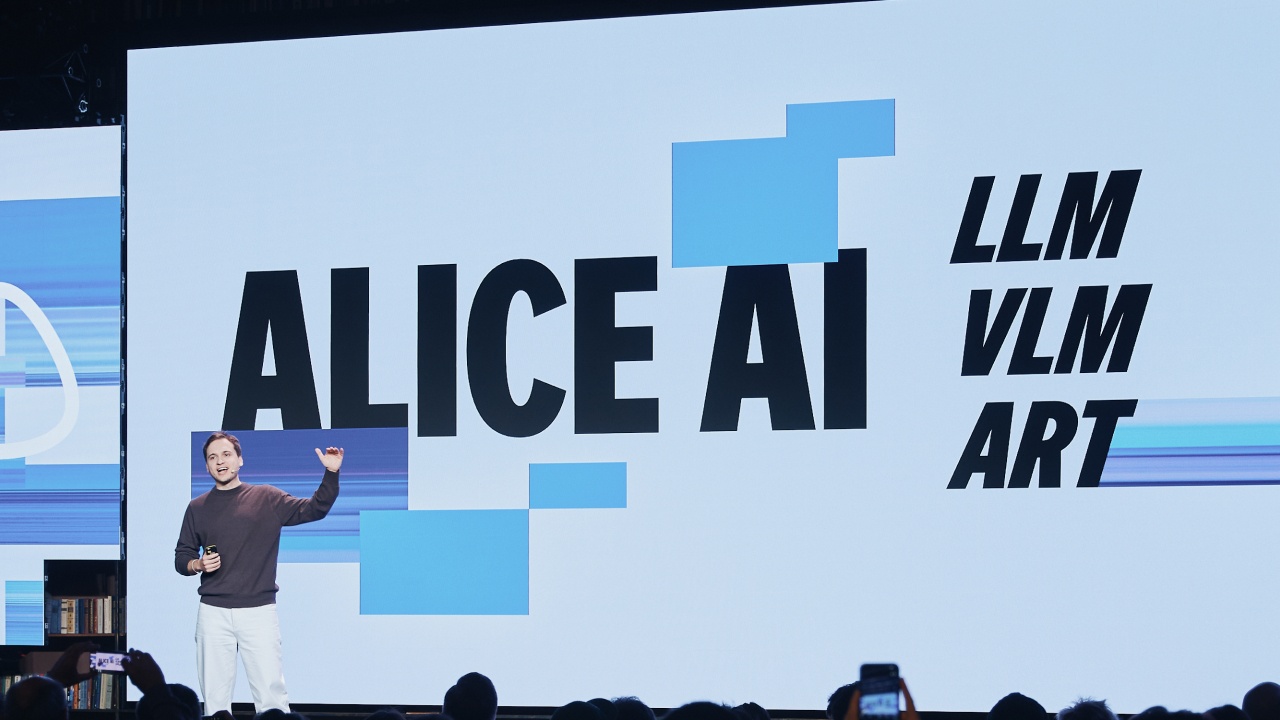 Итоги презентации «Алиса, что нового?»: Алиса AI, агенты и носимые устройства с нейросетями - 2