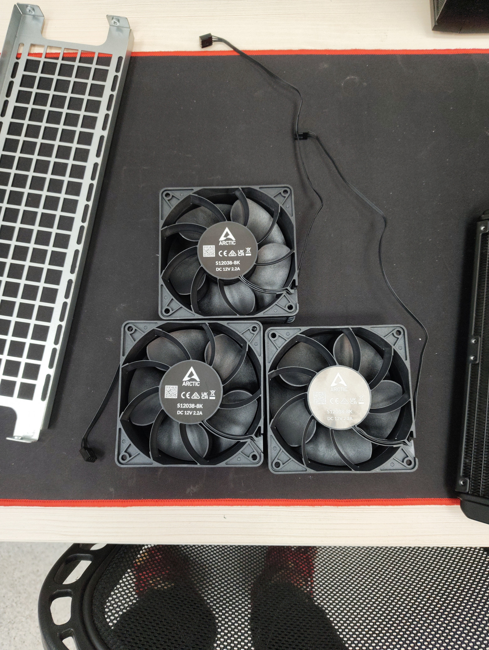 Основные кулеры сервера.