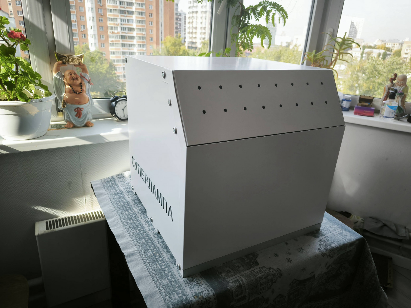 Рис. 15 — Корпус замечательный, но забыто смотровое окно в передней крышке