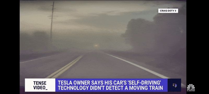 Тут автопилот tesla model3 не увидел движущийся поезд. Если бы поезд не двигался, то алгоритм Structure-from-Motion (Visual SLAM) наверняка бы увидел препятствие.