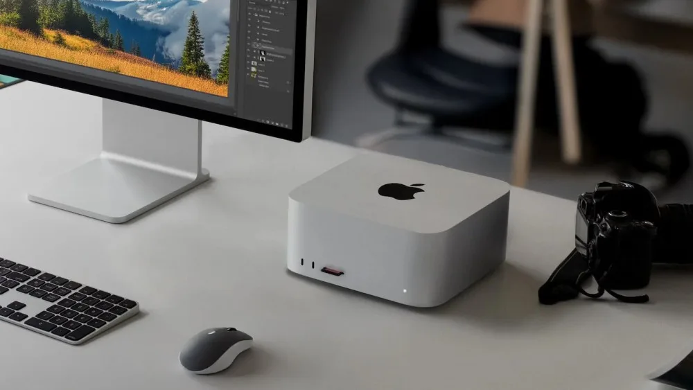 Рис. 3. Внешний вид Mac Studio (одинаков для M3 Ultra и M4 Max). Фото и подробный обзор здесь [6].