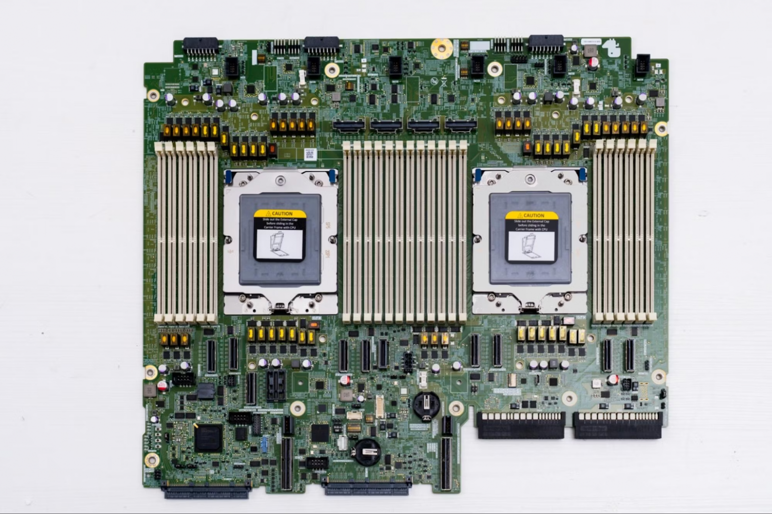 Дайджест железа за октябрь: ARM, Intel и материнские платы Selectel - 9