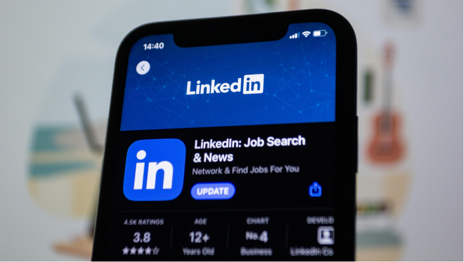 Как LinkedIn масштабировал поиск людей на 1,3 млрд пользователей - 1
