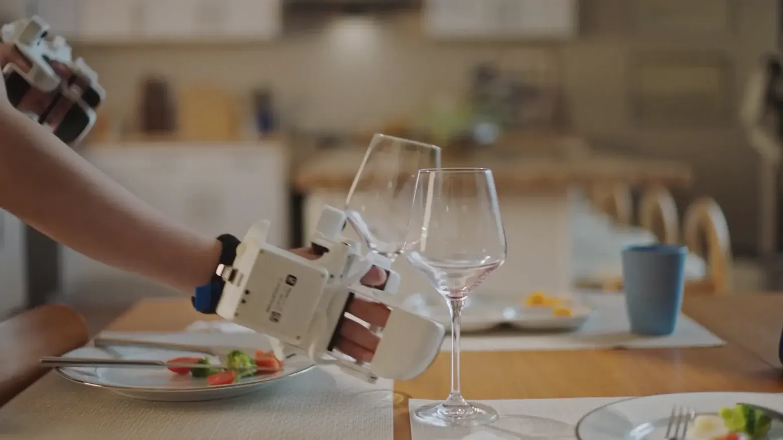 Стартап Sunday представил домашнего робота Memo - 3