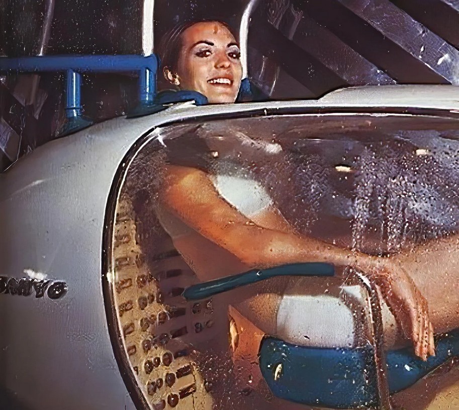 Озвучена стоимость японского роботизированного кокпита для мытья, расслабления и сушки человека за 15 минут — $385 000 - 5 Озвучена стоимость японского роботизированного кокпита для мытья, расслабления и сушки человека за 15 минут — $385 000 - 5