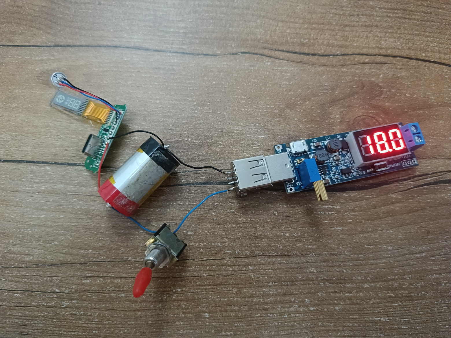 Вариант подключения к аккумулятору