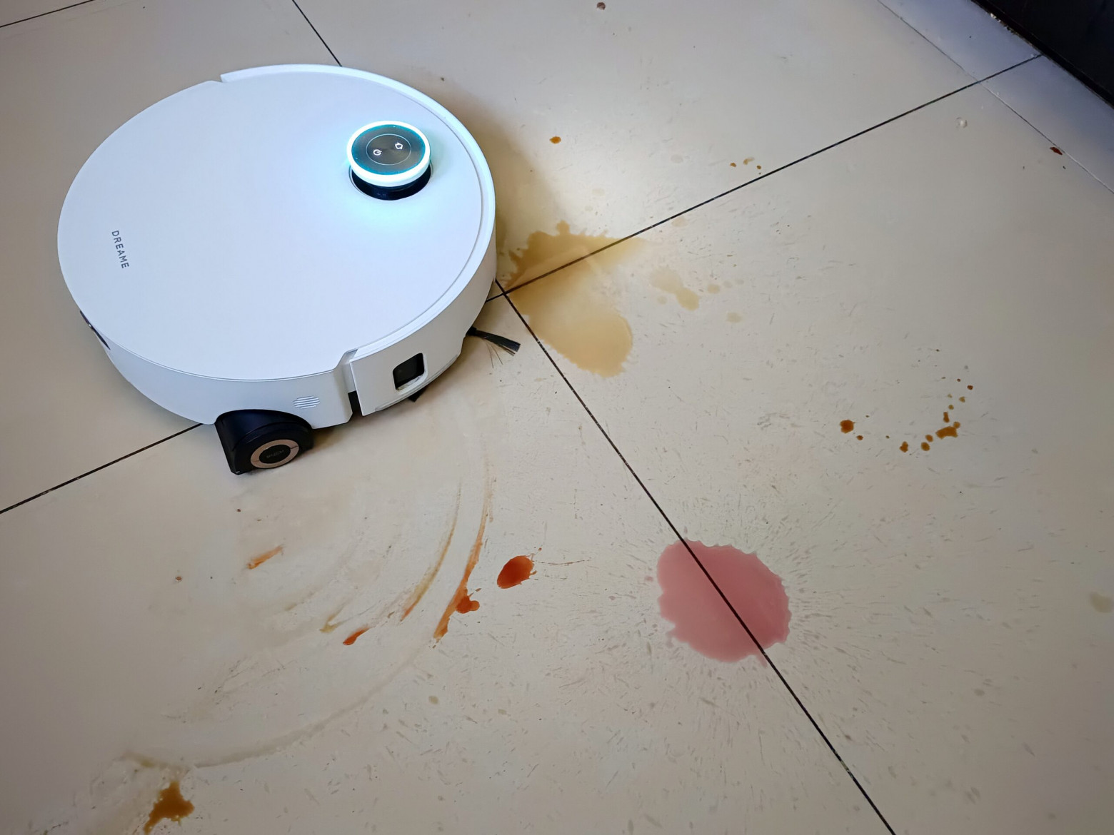 Здесь моет робот: что умеет Dreame Aqua10 Ultra Roller - 7 Здесь моет робот: что умеет Dreame Aqua10 Ultra Roller - 7