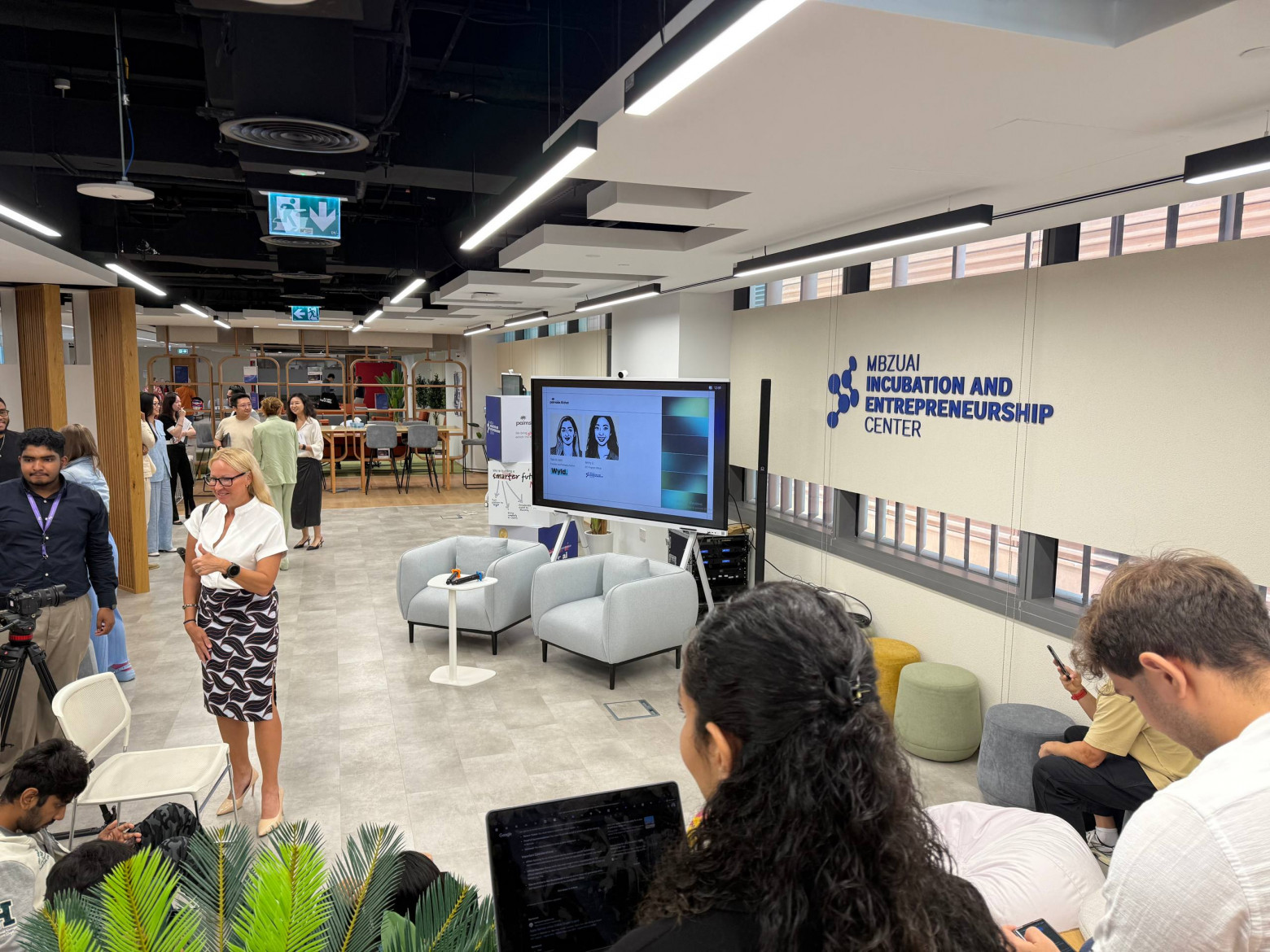 Выступление представителей одного из венчурных фондов на Ближнем Востоке