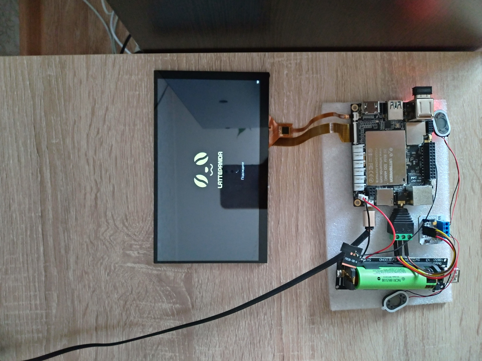 Одноплатный компьютер Lattepanda