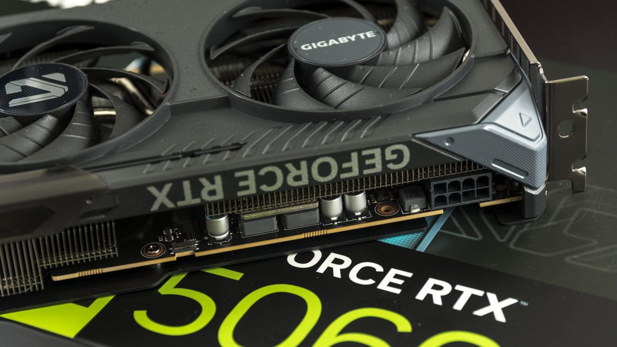 В Японии крупный ретейлер ограничил продажу видеокарт GeForce и Radeon в одни руки - 1