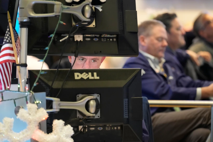 Уолл-стрит завершила 2025 год снижением после годов роста - 1