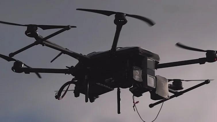 Кинетический беспилотник Hunter (54 см, 1,6 кг, скорость 70 км/ч) был представлен на международной выставке IDET 2025